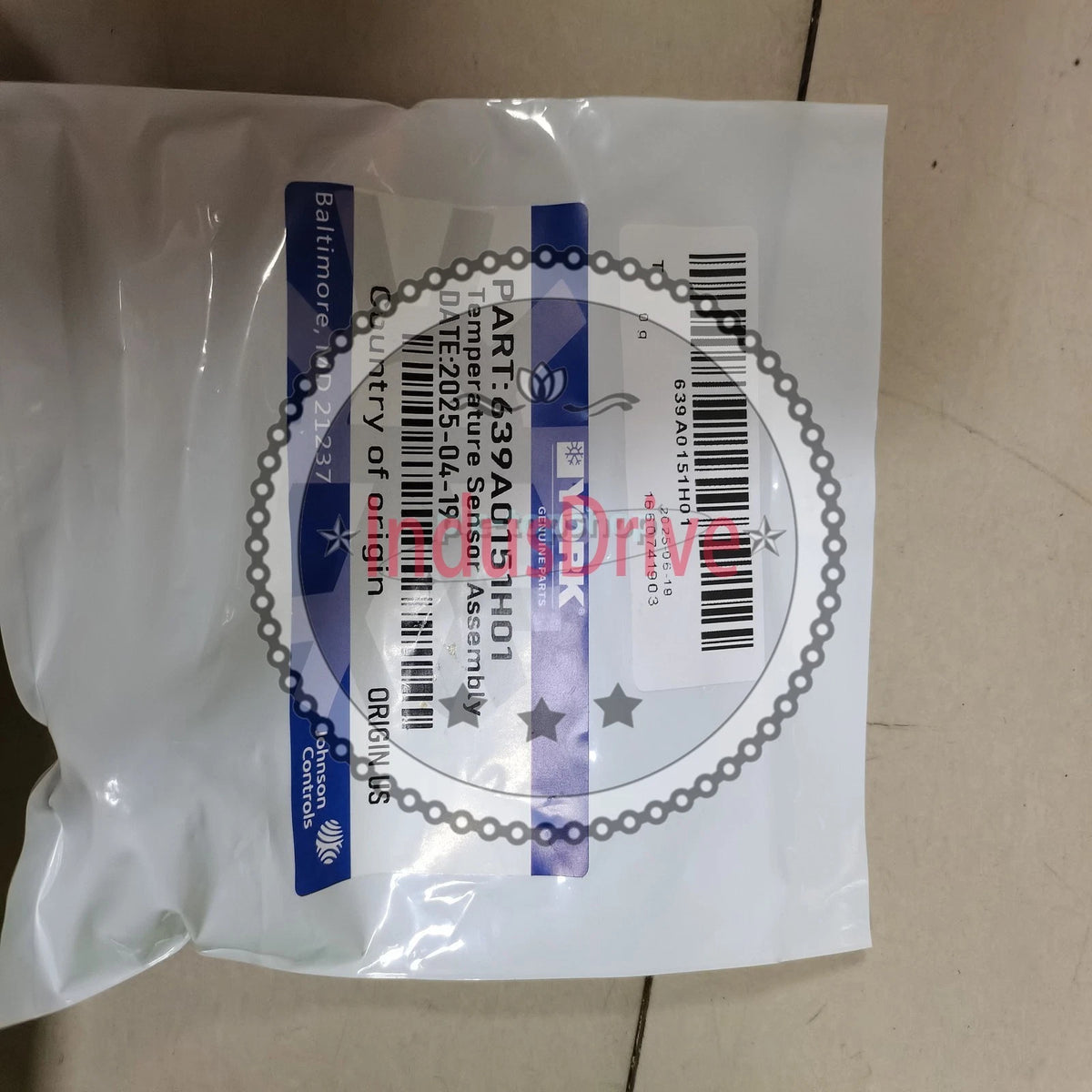 1pc YORK Central air conditioning temperature sensor 639A0151H01 PLC