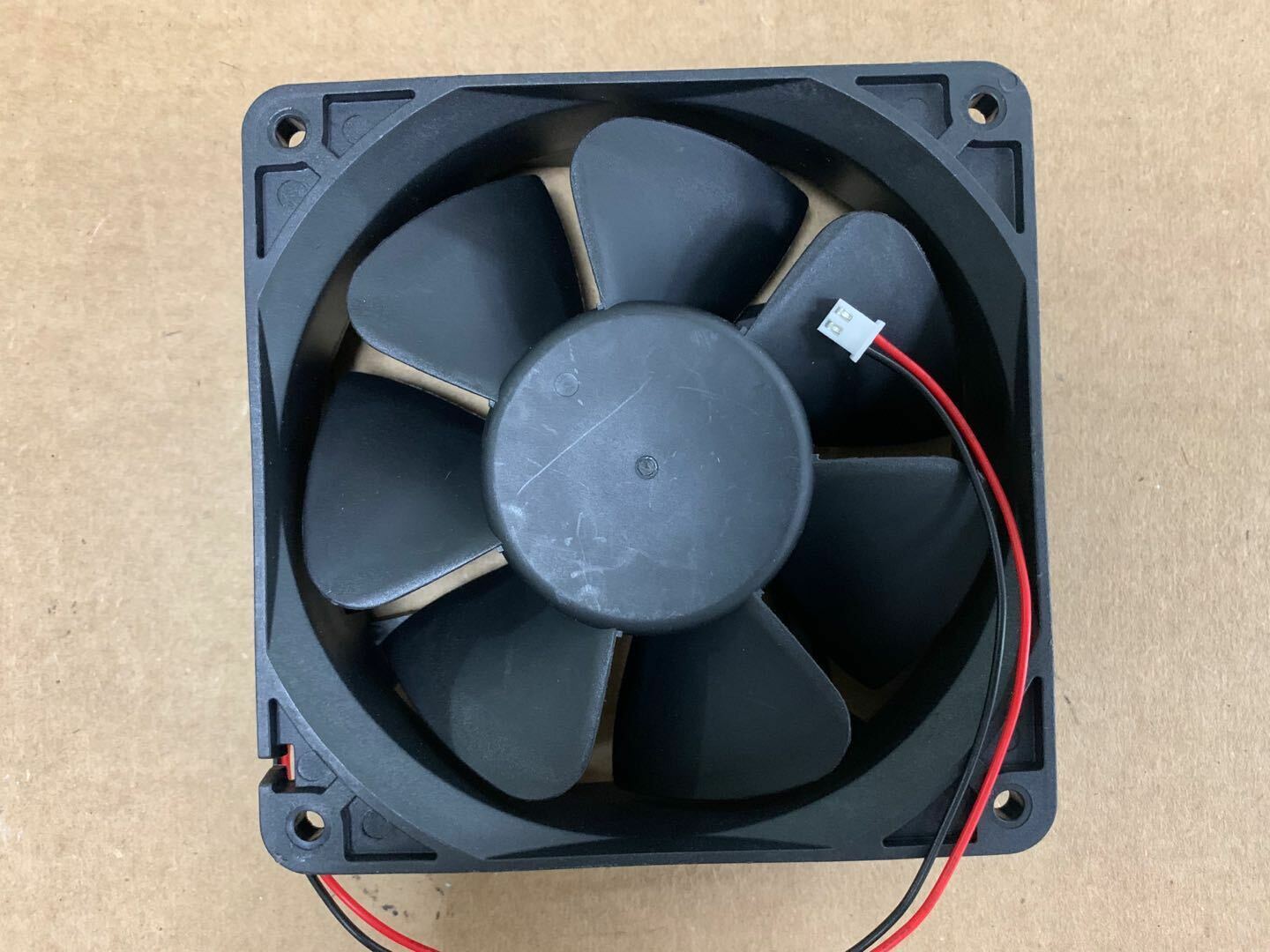 new 1PC YUXUN YXD12038HS24R 24V 0.25A 6W 12CM welding machine cooling fan