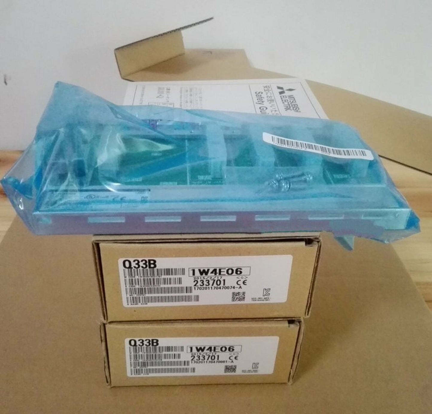 Mitsubishi Q33B Q series PLC module substrate main base - MITSUBISHI