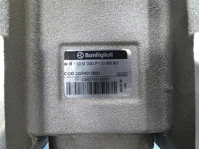 BONFIGLIOLI W R 110 U 300 P 100 B5 B3 Motor gearbox reducer - BONFIGLIOLI