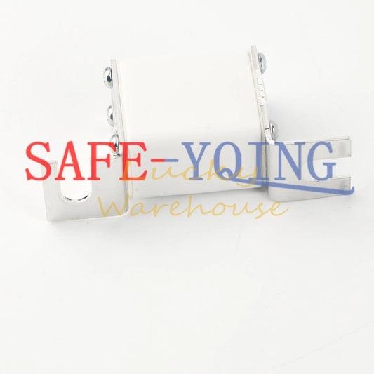 one CHNT RS711B (NGT00) 160A 800V Fast Fuse