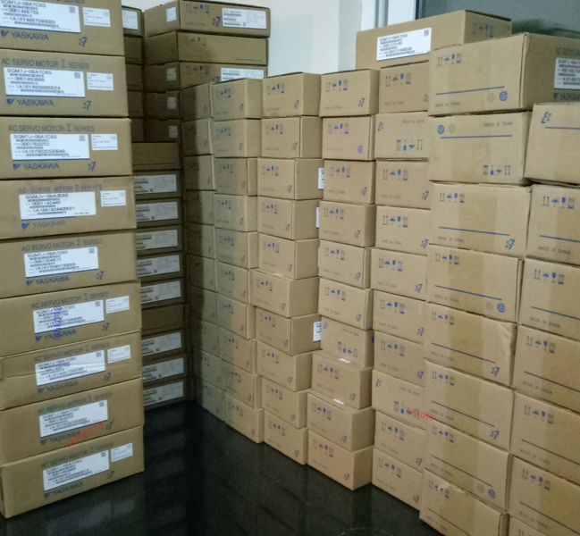 SGMAS-A5A2A21-Y2 Industrial Control Module - XXX