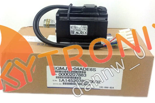 1PC YASKAWA SGMJV-04ADE6S SERVO MOTOR