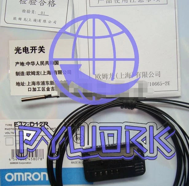 E32-D12R E32 D12R Omron Photoelectric Switch free shipping