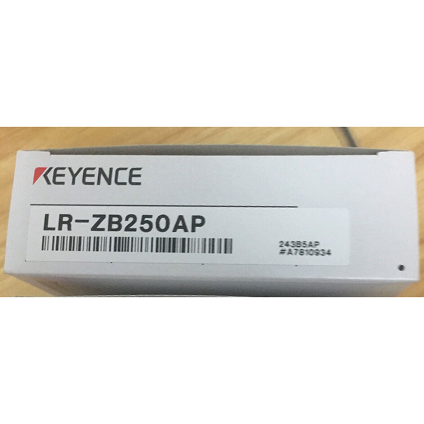 Keyence LR-ZB250AP Laser Sensor 1PC - KEYENCE