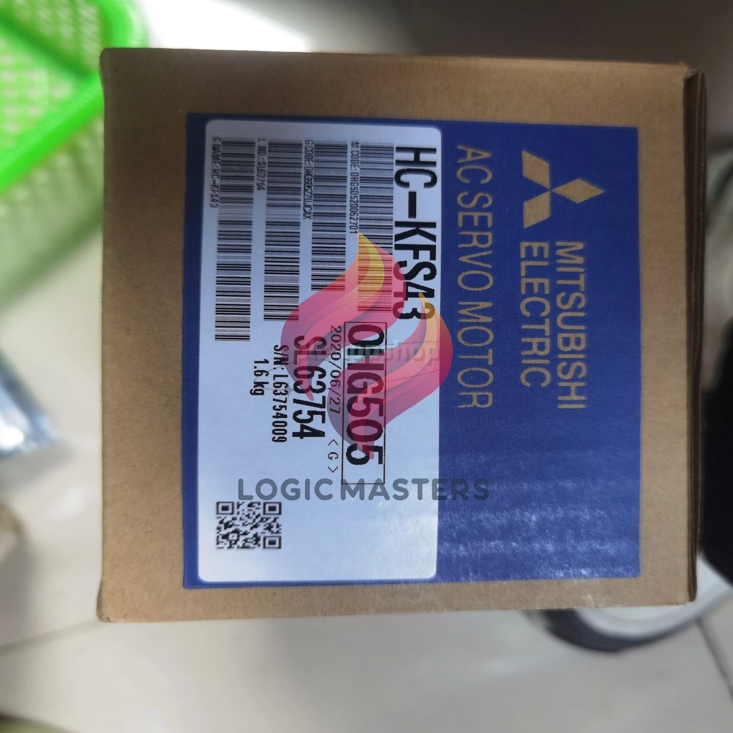 1PCS Mitsubishi Servo Motor HC-KFS43 PLC