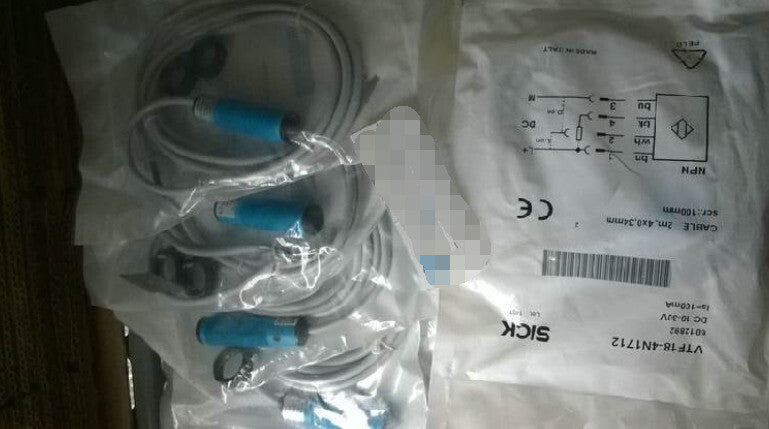 1PCS SICK VTF18-4N1712 VTF184N1712 PHOTOELECTRIC SENSOR
