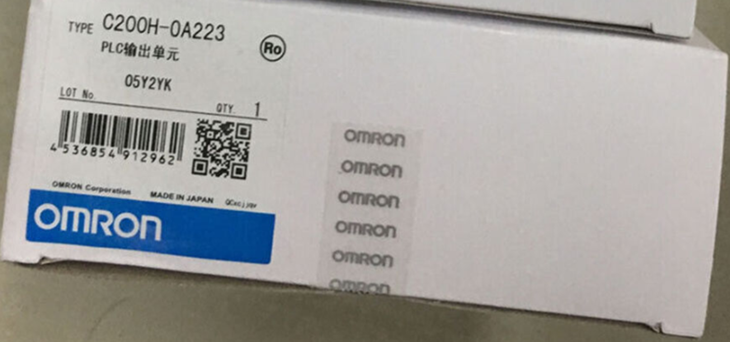 OMRON C200H-OA223 Safety Relay Module 8PT TRIAC Output Module for PLC - OMRON