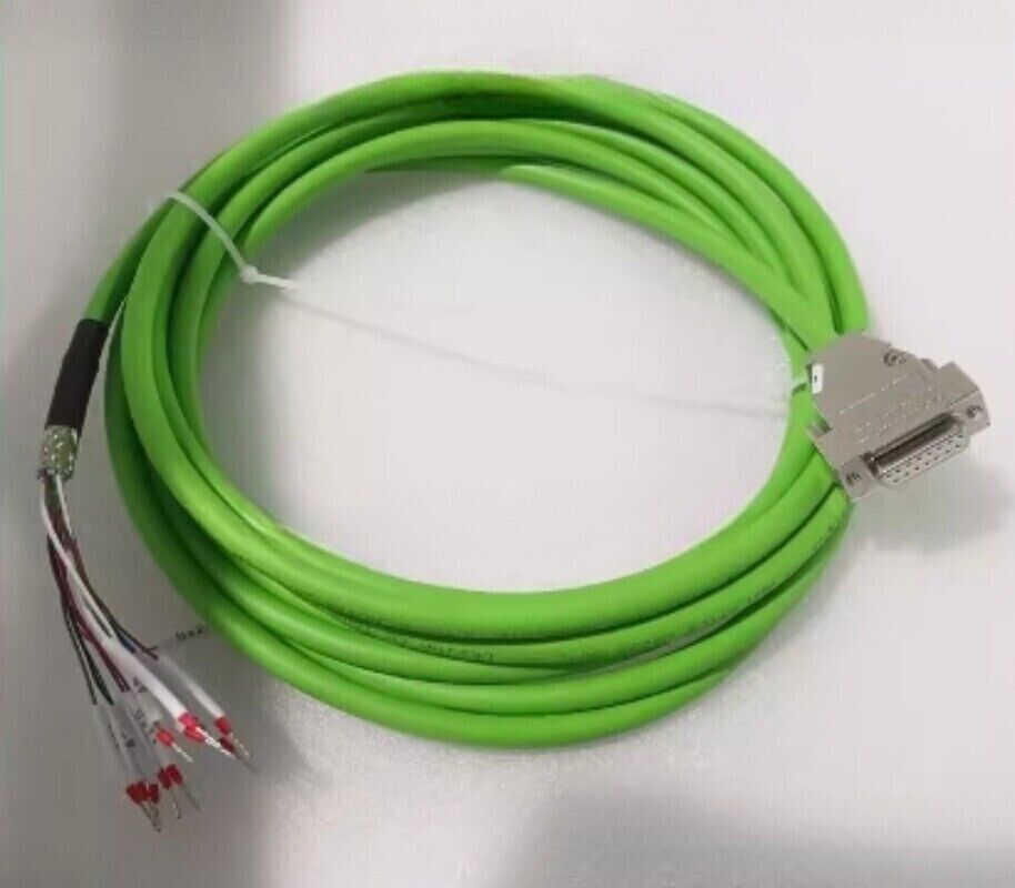 1PCS 13617648-10 Cable 10m - STARTECH