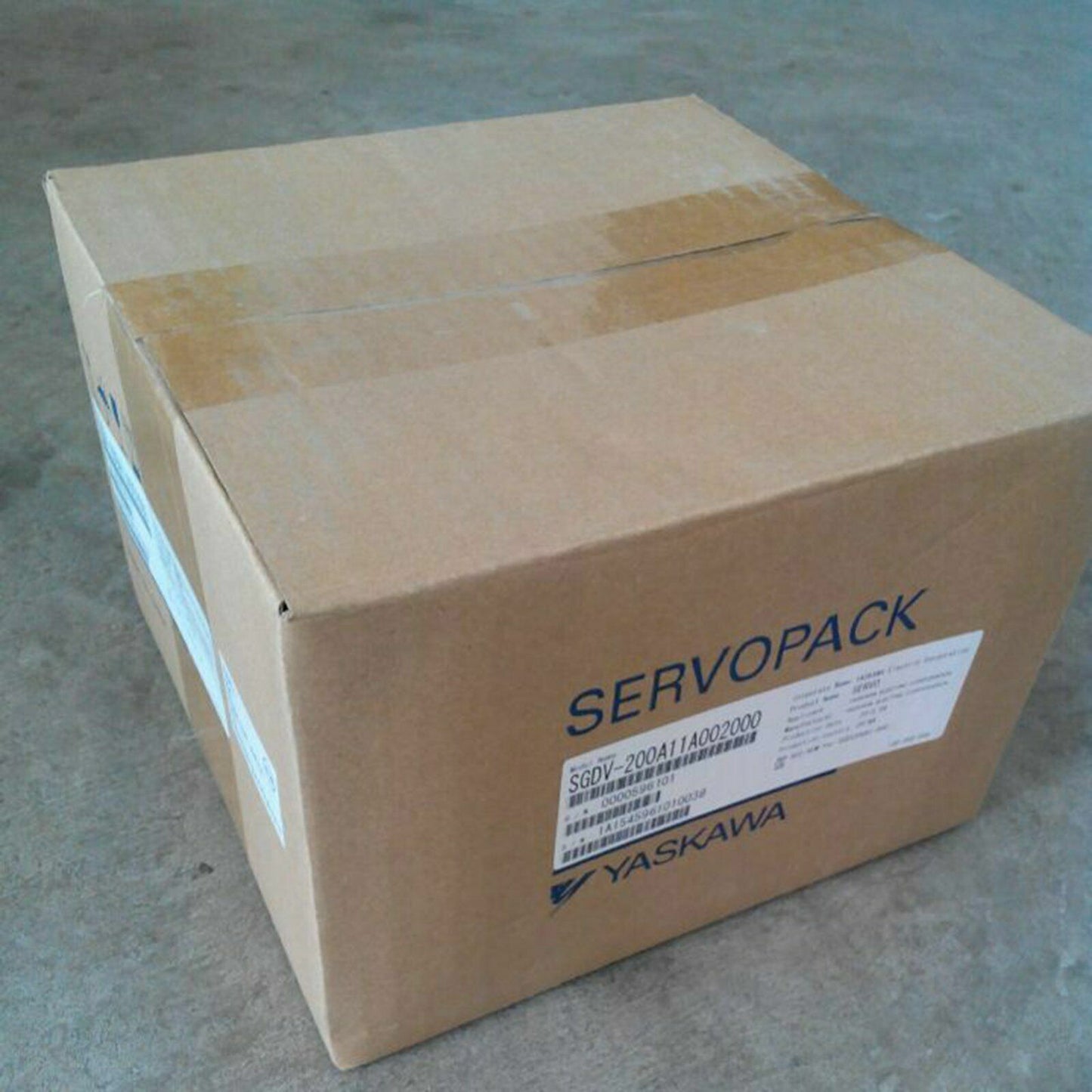 new ONE Yaskawa servo drive SGDV-200A11A002000