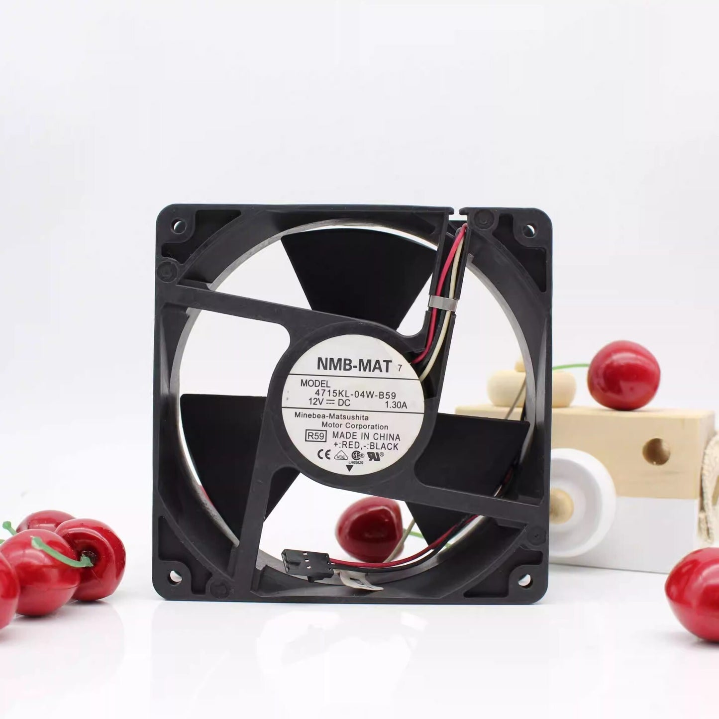 NMB 4715KL-04W-B59 12038 DC12V 1.30A 120*38MM 3-Wire Cooling Fan