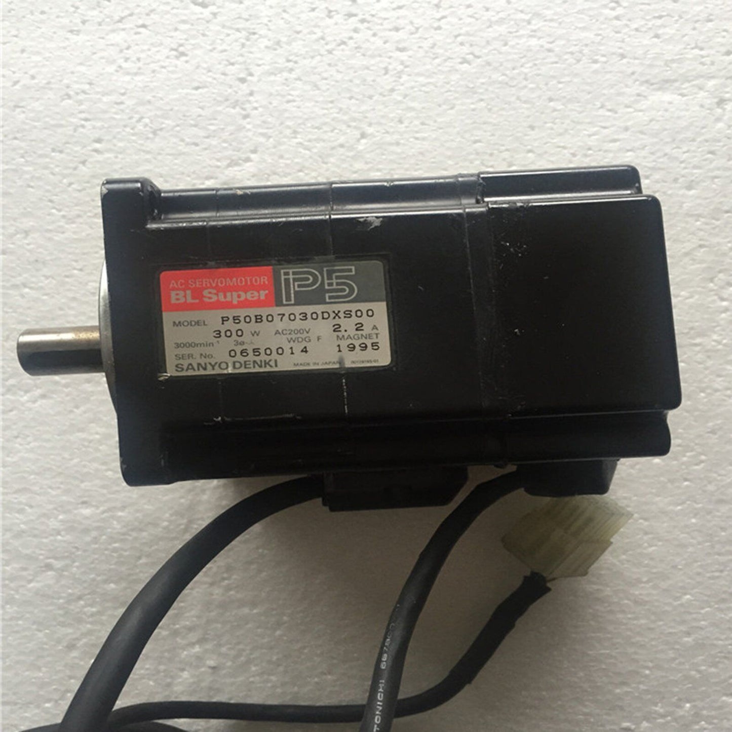 used 1PC For Sanyo P50B07030DXS00 servo motor - SANYO