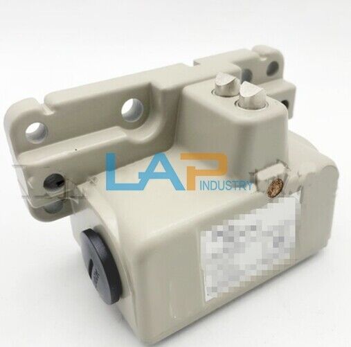 Omron Limit Switch VB-4121 - 1 Piece, Reliable & Durable - OMRON