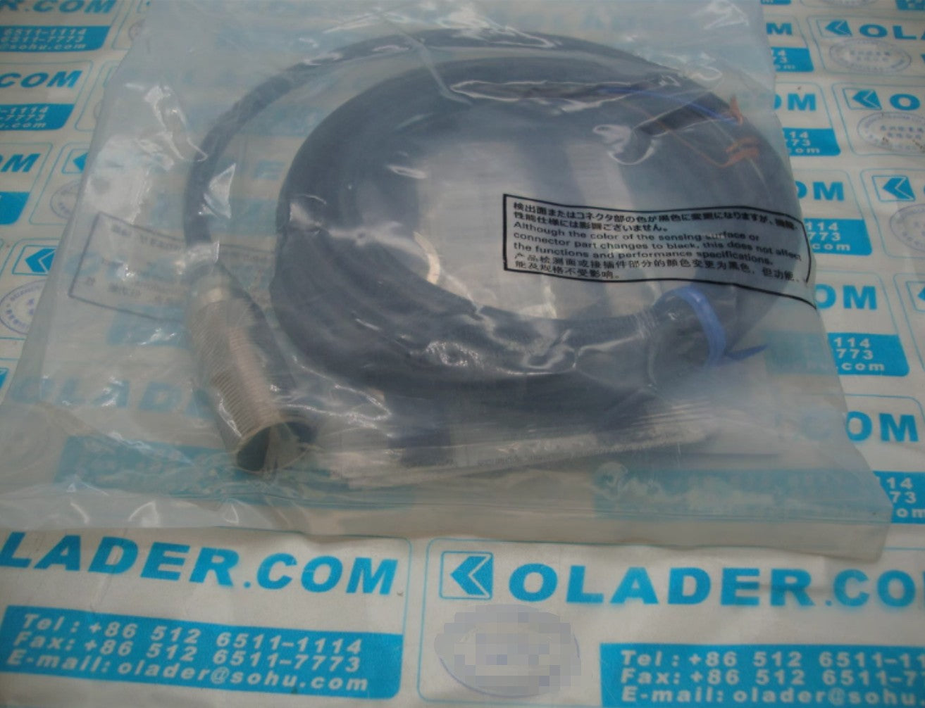 1PC Omron E2E-X1R5B1D8-M1 E2EX1R5B1D8M1 Proximity Sensor Free Ship