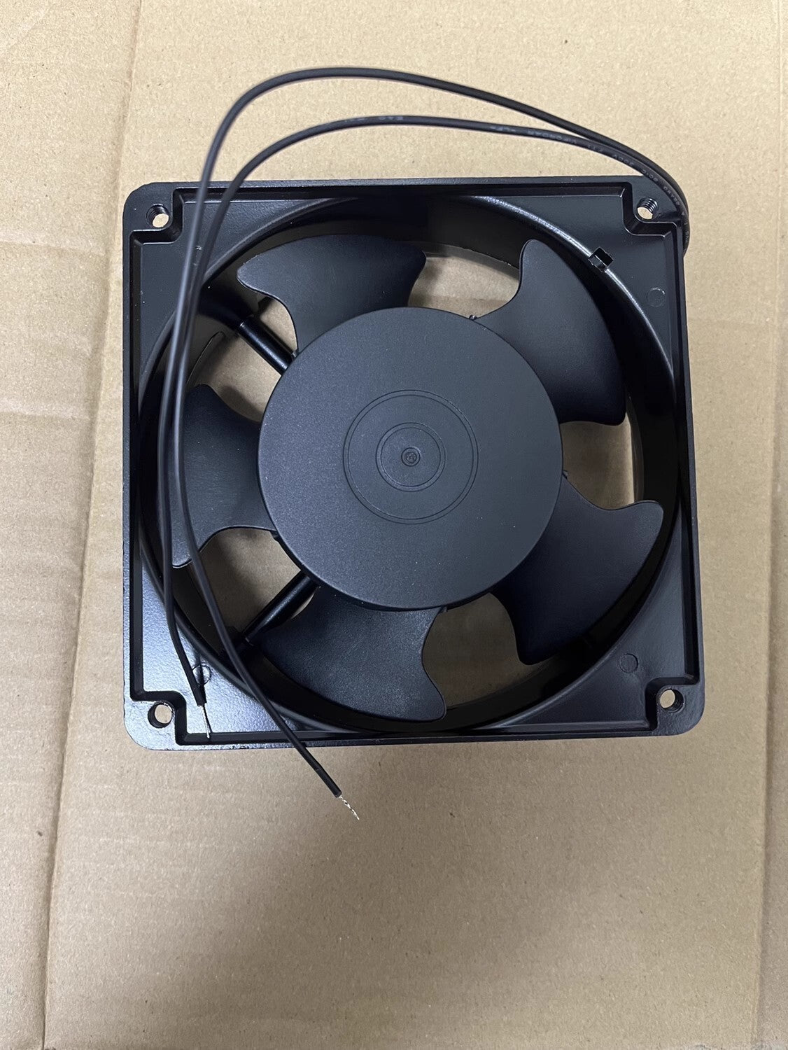 1PCS SF12038A P/N 2123XSL 220V-240V 0.14A 12CM Cooling Fan
