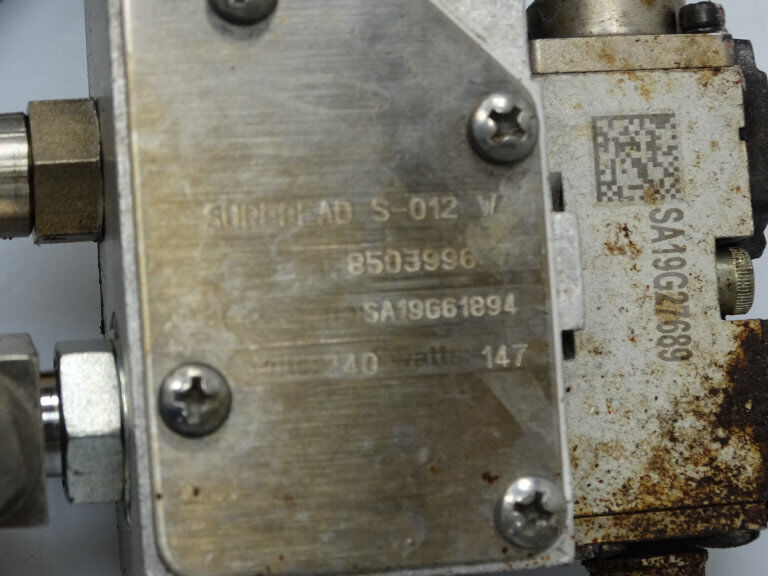 NORDSON 143300 Hose with 8503996 Features - NORDSON