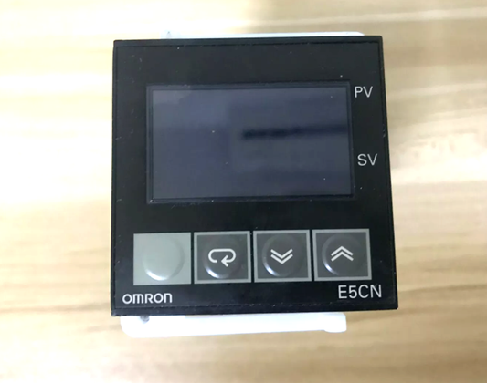 Omron E5CN-RMP-500 Temperature Controller | Precision Temperature Regulation | 500W heating element | -20°C to +80°C temperature range | Contactless infrared sensor | RS-485 and RS-232 connectivity | ±0.5°C accuracy | Industrial and household use - OMRON