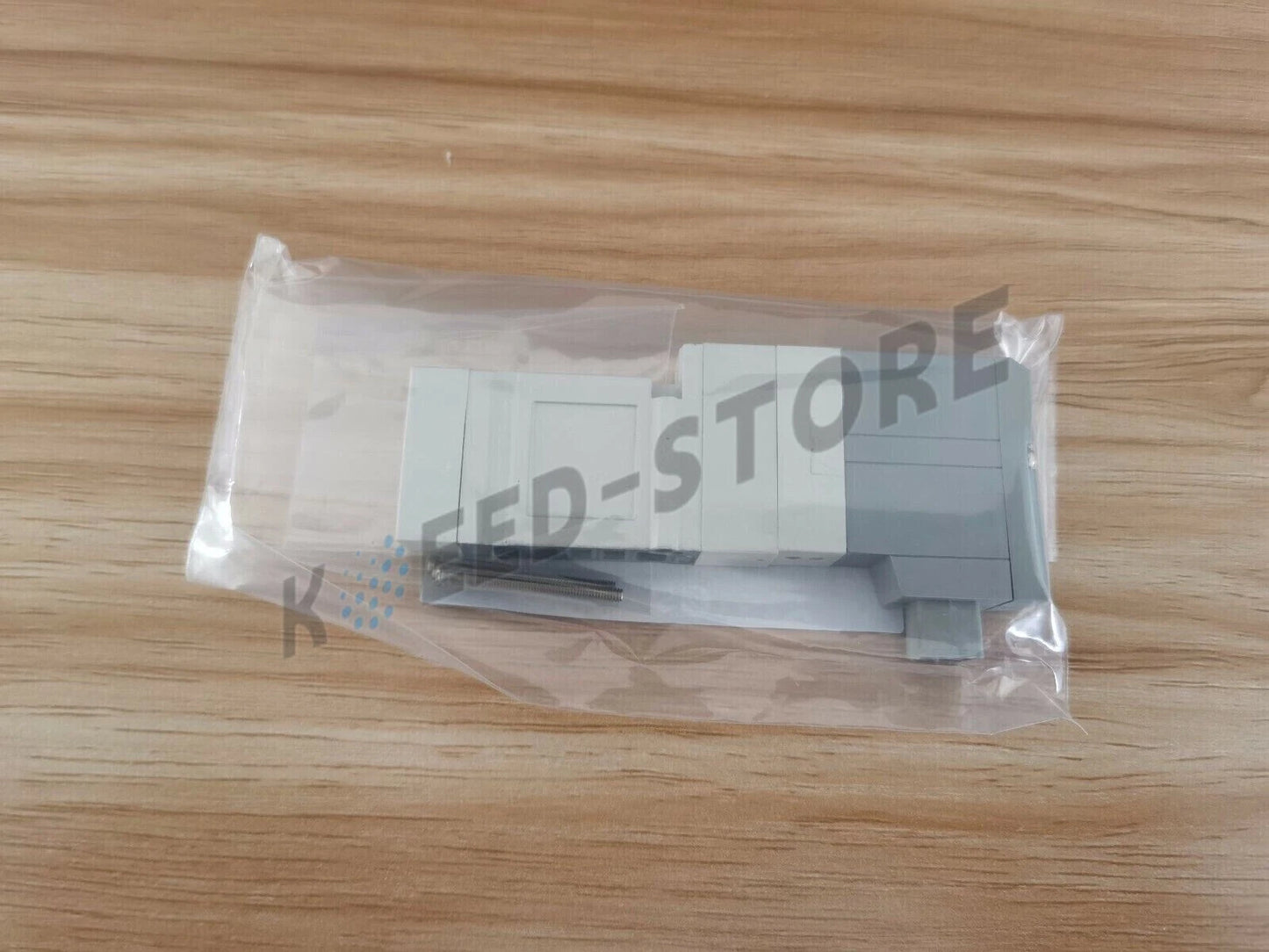 1PCS SMC solenoid valve SV1A00-5FU