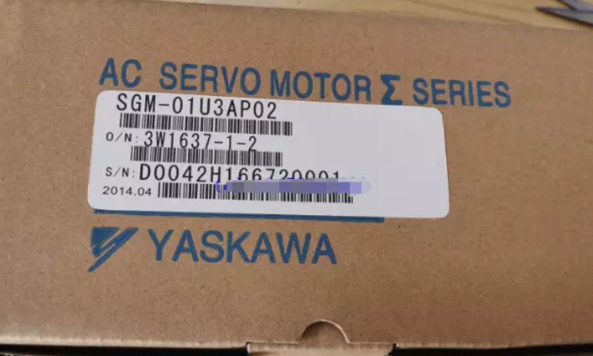 new YASKAWA AC SERVO MOTOR SGM-01U3AP02 - YASKAWA