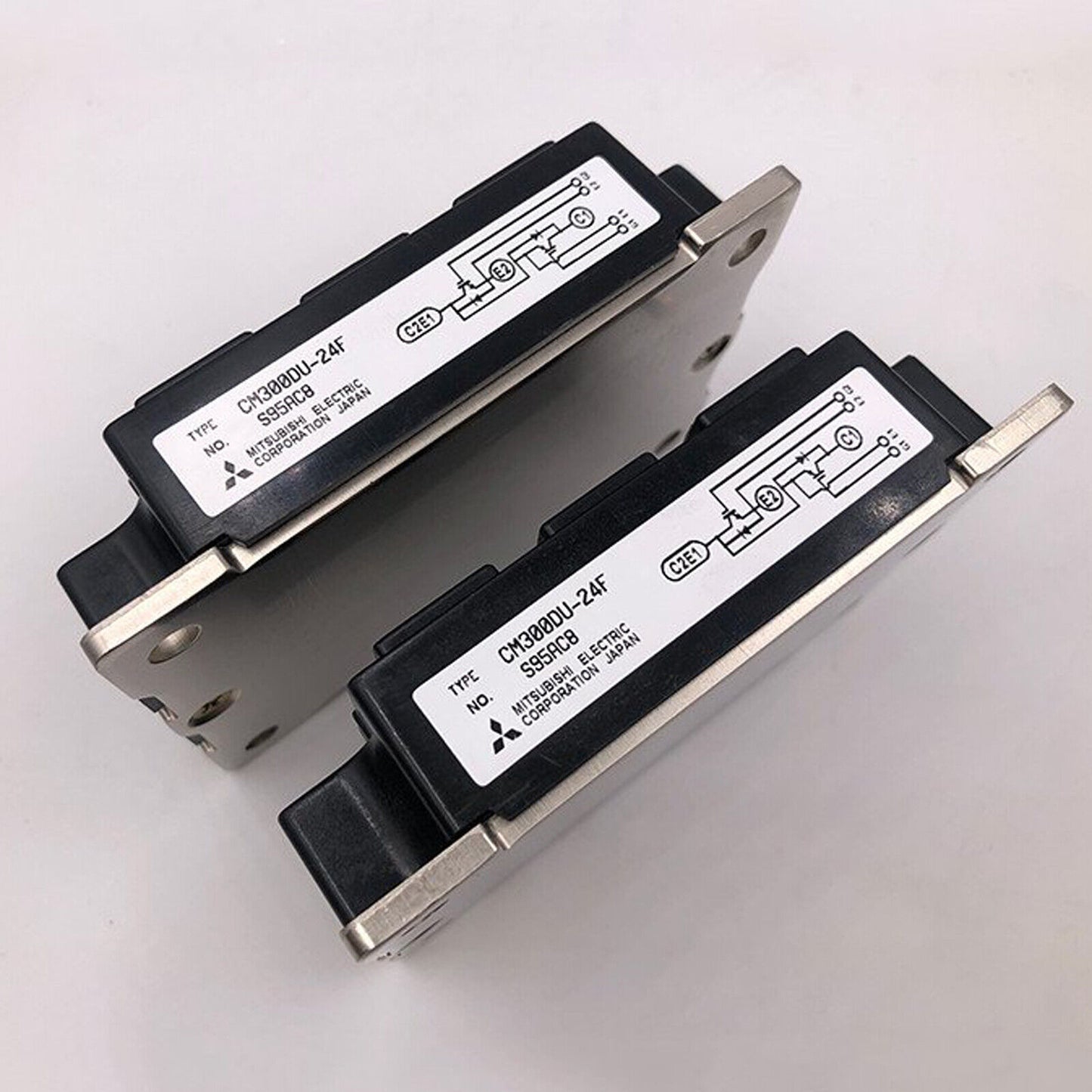 Mitsubishi IGBT Module CM300DU-24F - MITSUBISHI