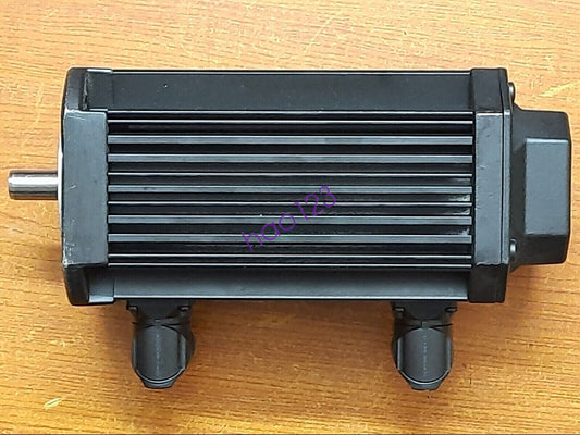 1 PCS MDSKSRS056-23 LENZE Servo Motor In Box - LENZE