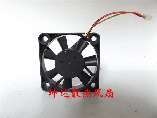 1pcs SEPA MFD52A-05A 5V 0.14A 3-wire cooling fan