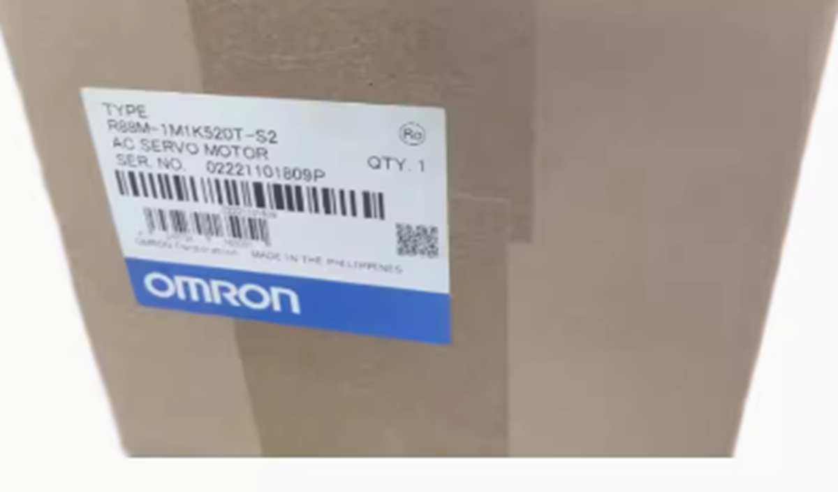 Omron R88M1M1K520TS2 Servo Motor - OMRON