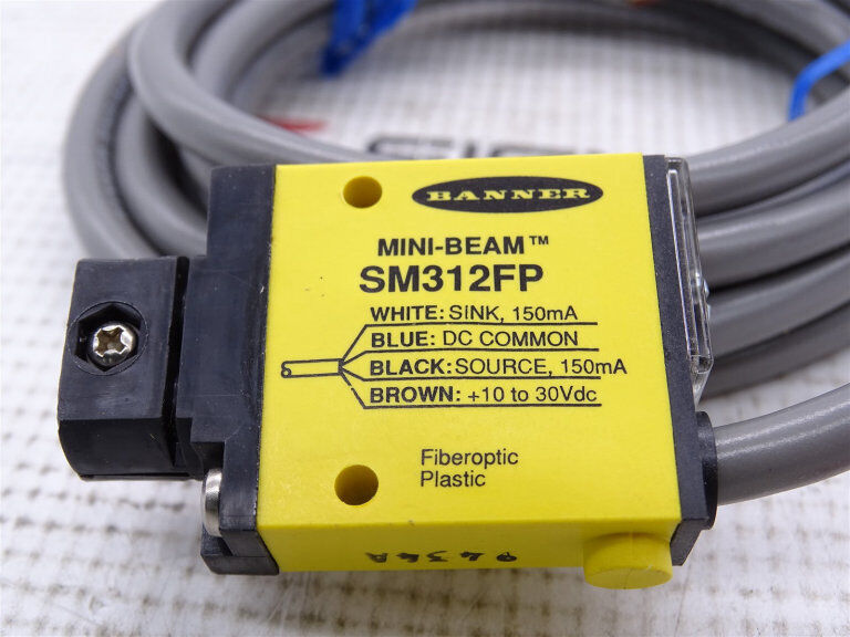 BANNER SM312FP AMPLIFIER - BANNER ENGINEERING