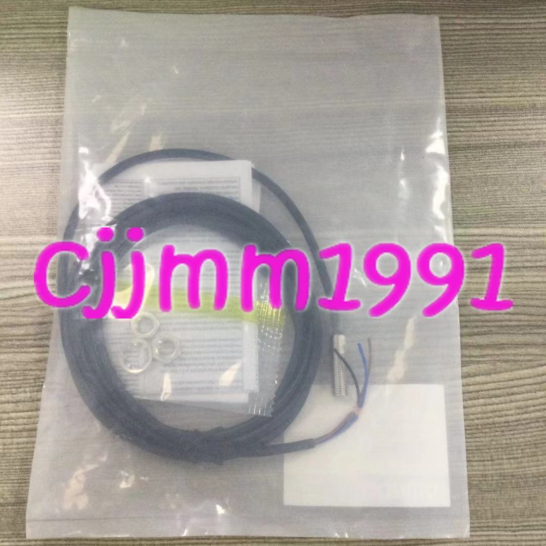 new 1PC E2E-X4C18 sensor YF - YF