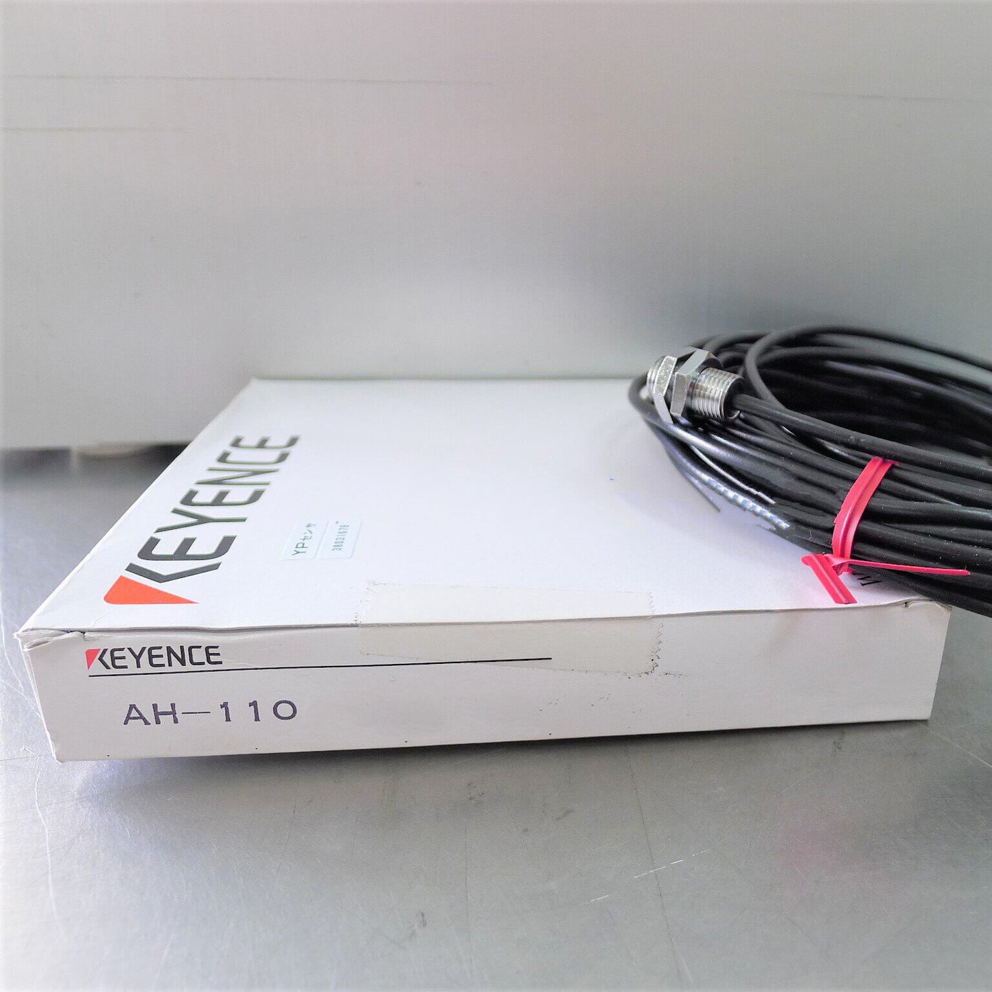 Keyence Proximity Switch Sensor AH-110 - KEYENCE