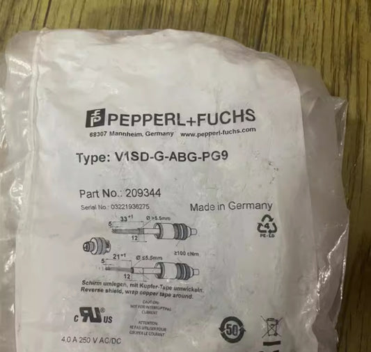 1PC Pepperl+Fuchs V1SD-G-ABG-PG9 Connector Free Ship