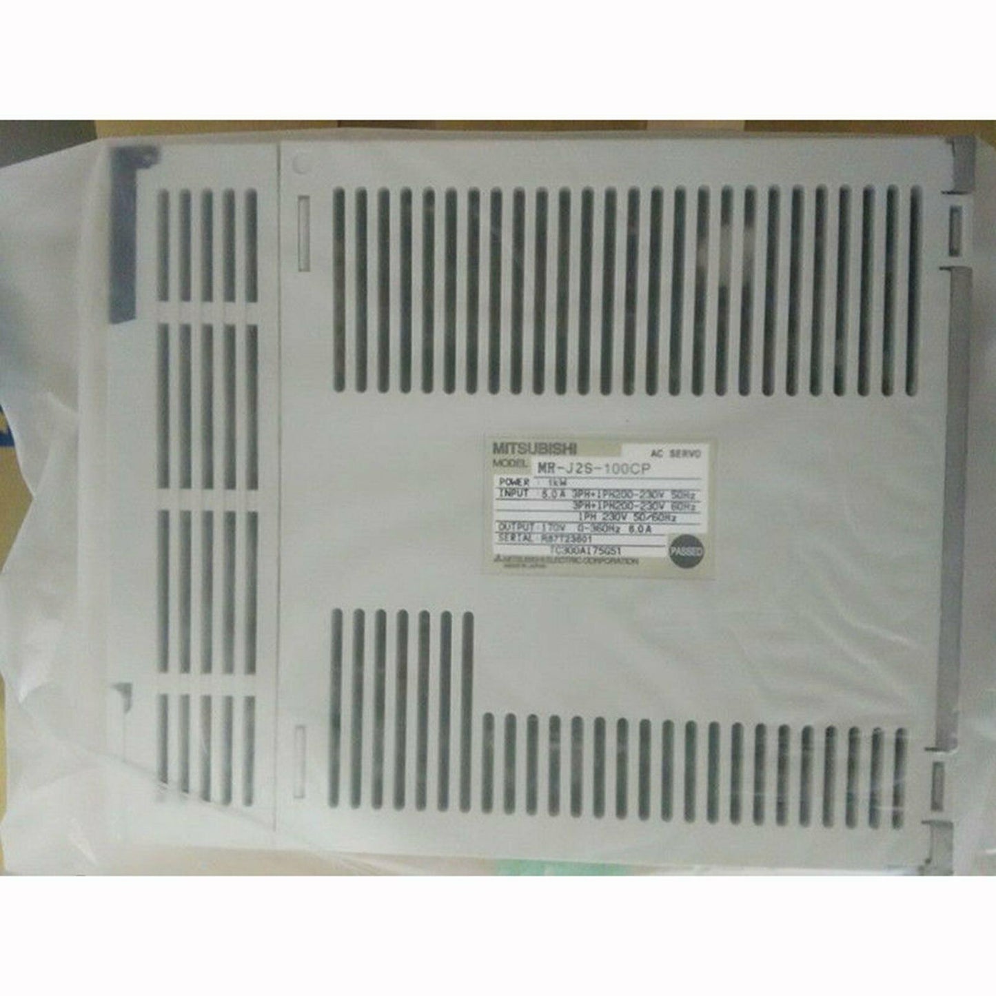 Mitsubishi MR-J2S-100CP servo drive 1PC IN BOX one year - MITSUBISHI
