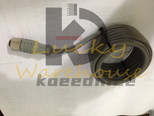 1PCS OMRON XS2F-D421-J80-A