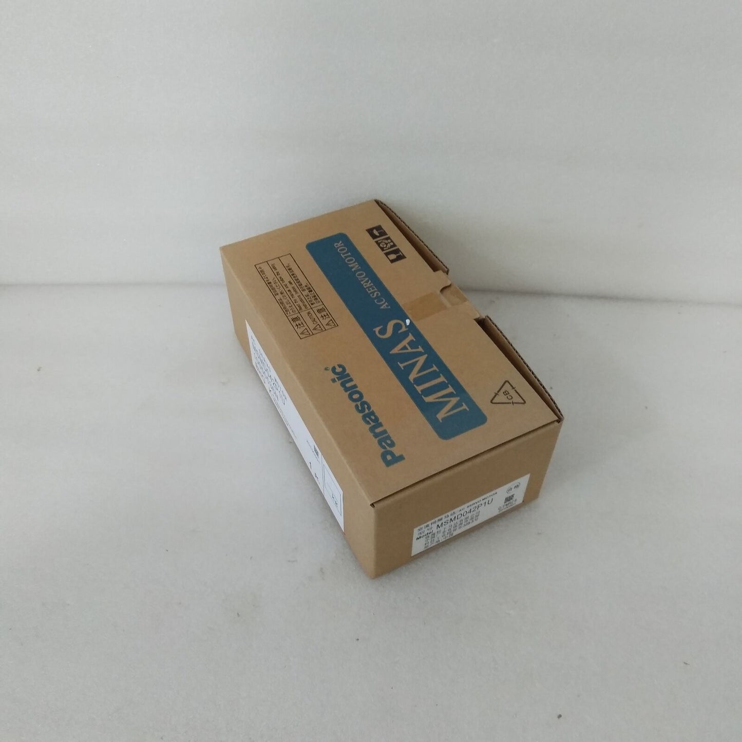 New Product within 24 Hours Panasonic Servo Motor MSMD042P1U - PANASONIC