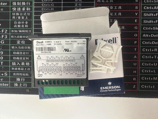 IC208CX-11000 Temperature Controller - THERMOSTATIC CONTROLS