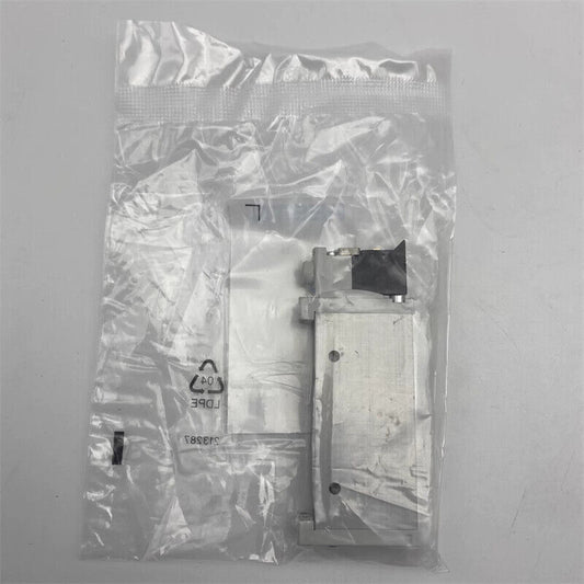 1PC Festo VUVG-L14-M52-MT-G18-1P3 Solenoid Valve Free Shipping