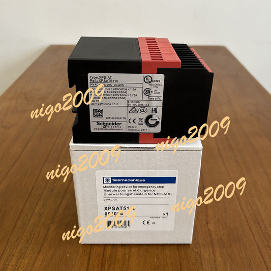 New 1PC in Box XPSAT5110 24VAC/DC Safety Relay - XPSAT