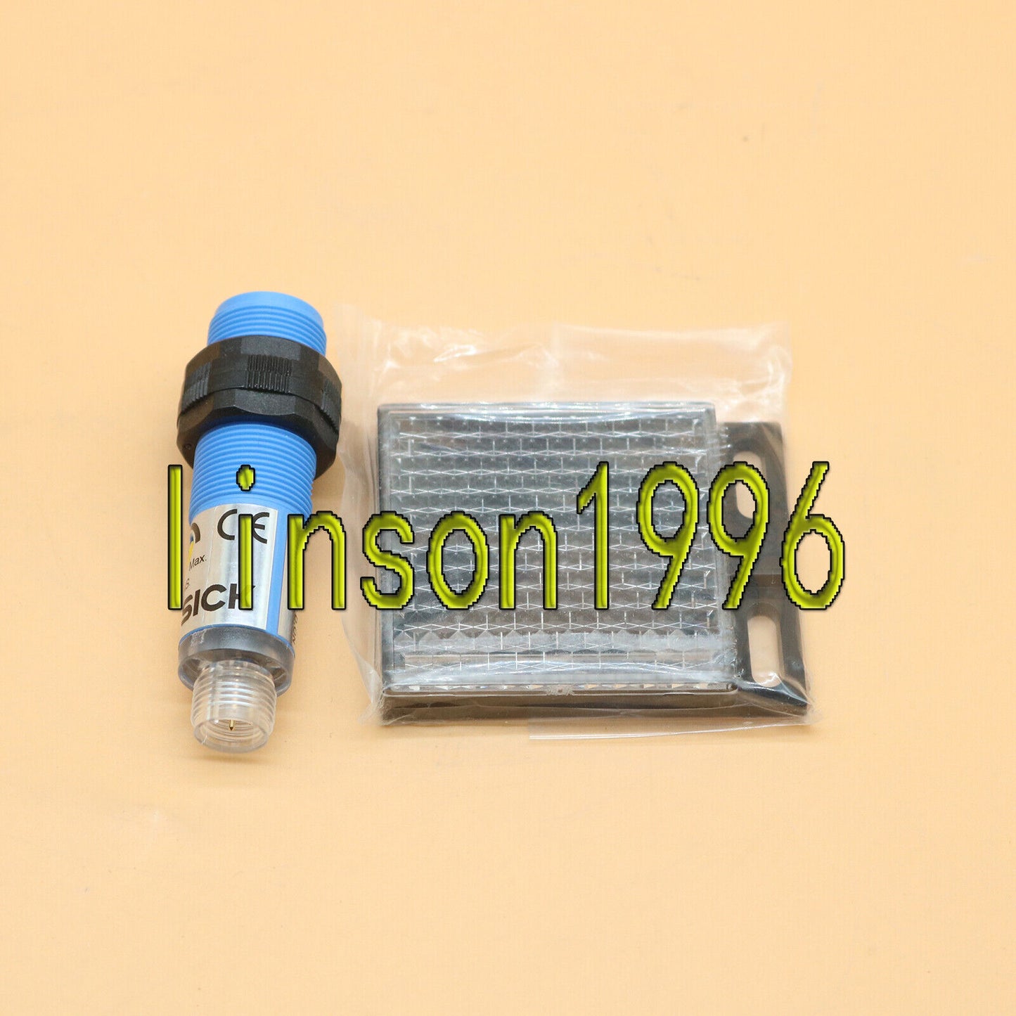 ONE SICK Photoelectric Switch VL180-2P42436 spot stock - SICK