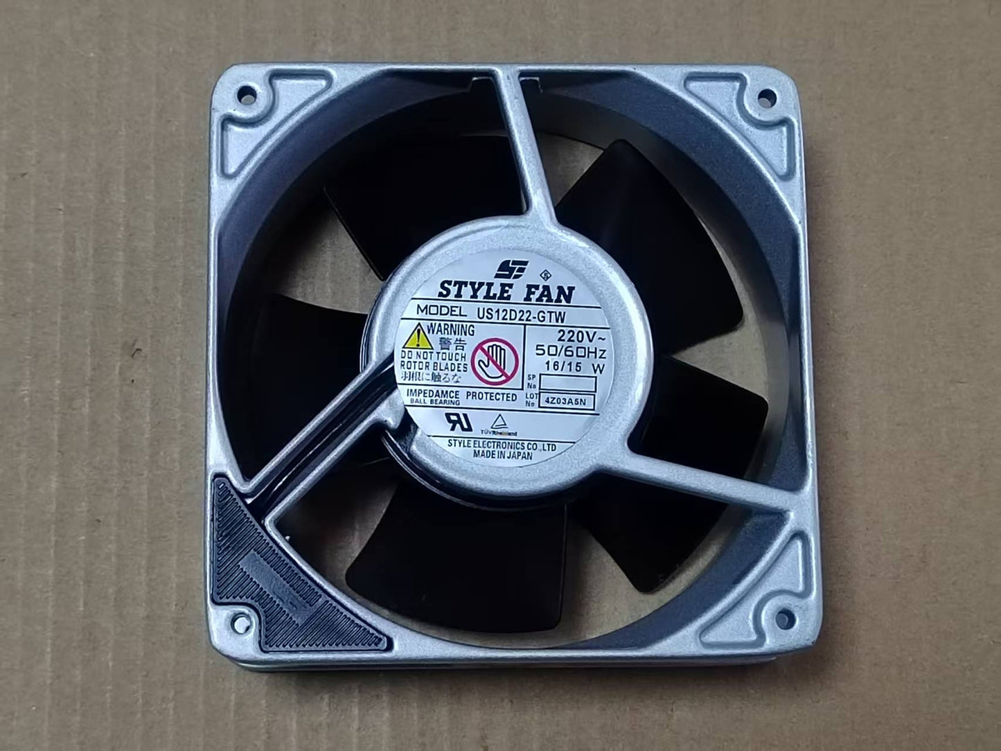 new 1pcs STYLE FAN US12D22-GTW 220V 12038 iron leaf fan