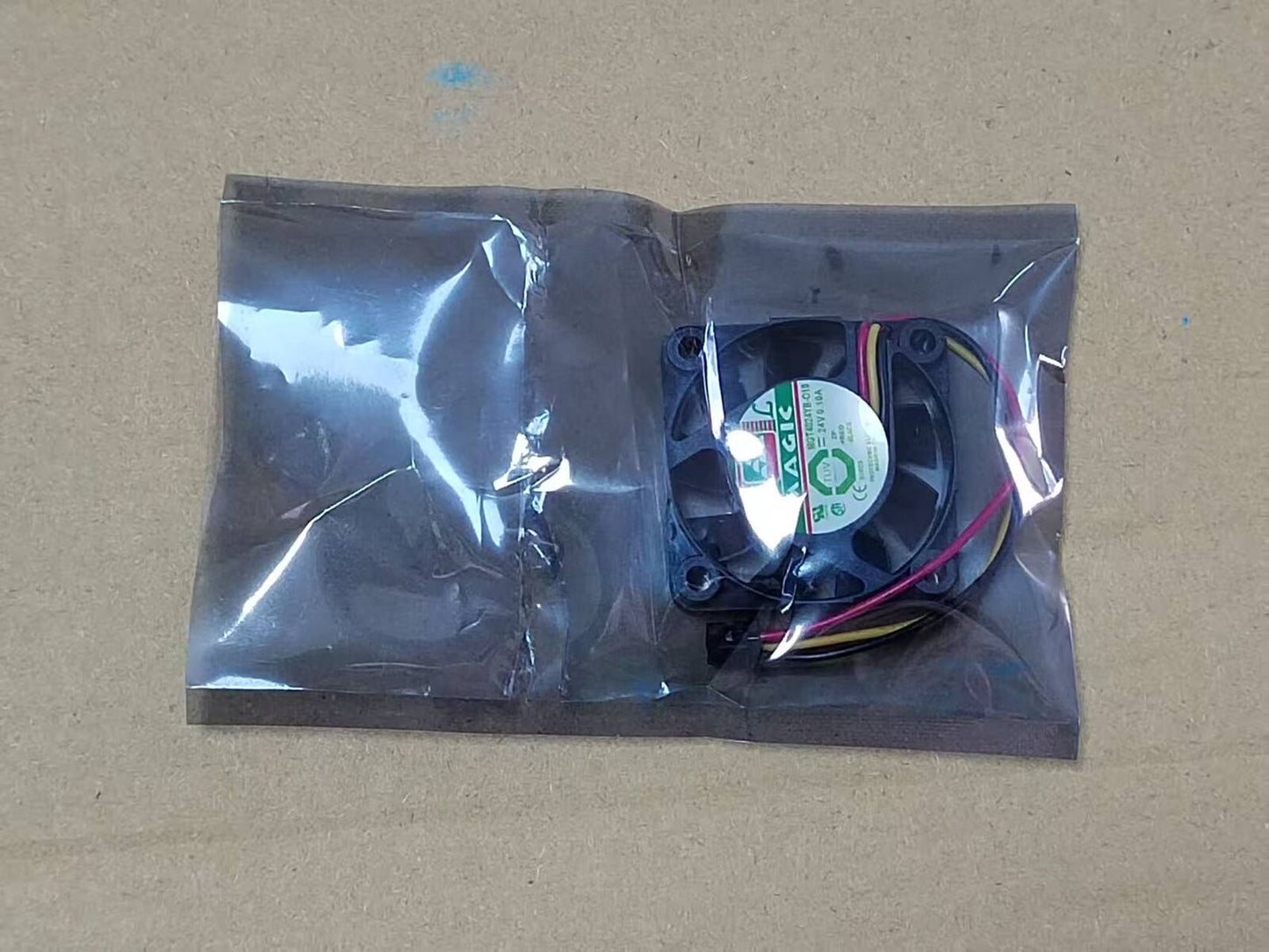 new 1PC MAGIC MGT4024YB-O10 4010 4CM 24V 0.10A 3-Wire Quiet Inverter Cooling Fan