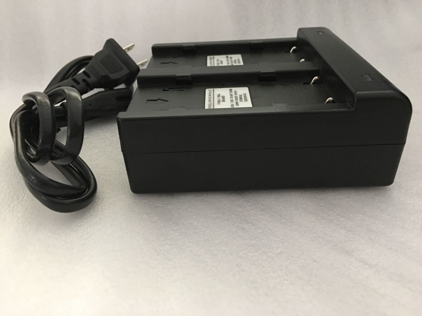 new 1pcs for Symbol EI-D-LI1 battery charger MOLICEL MCR-1821J/1-H