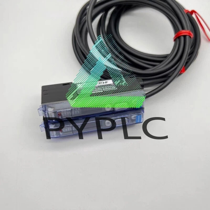 1PC Keyence FS-V11P Fiber Optic Sensor FSV11P Amplifier Sensor Free Shipping