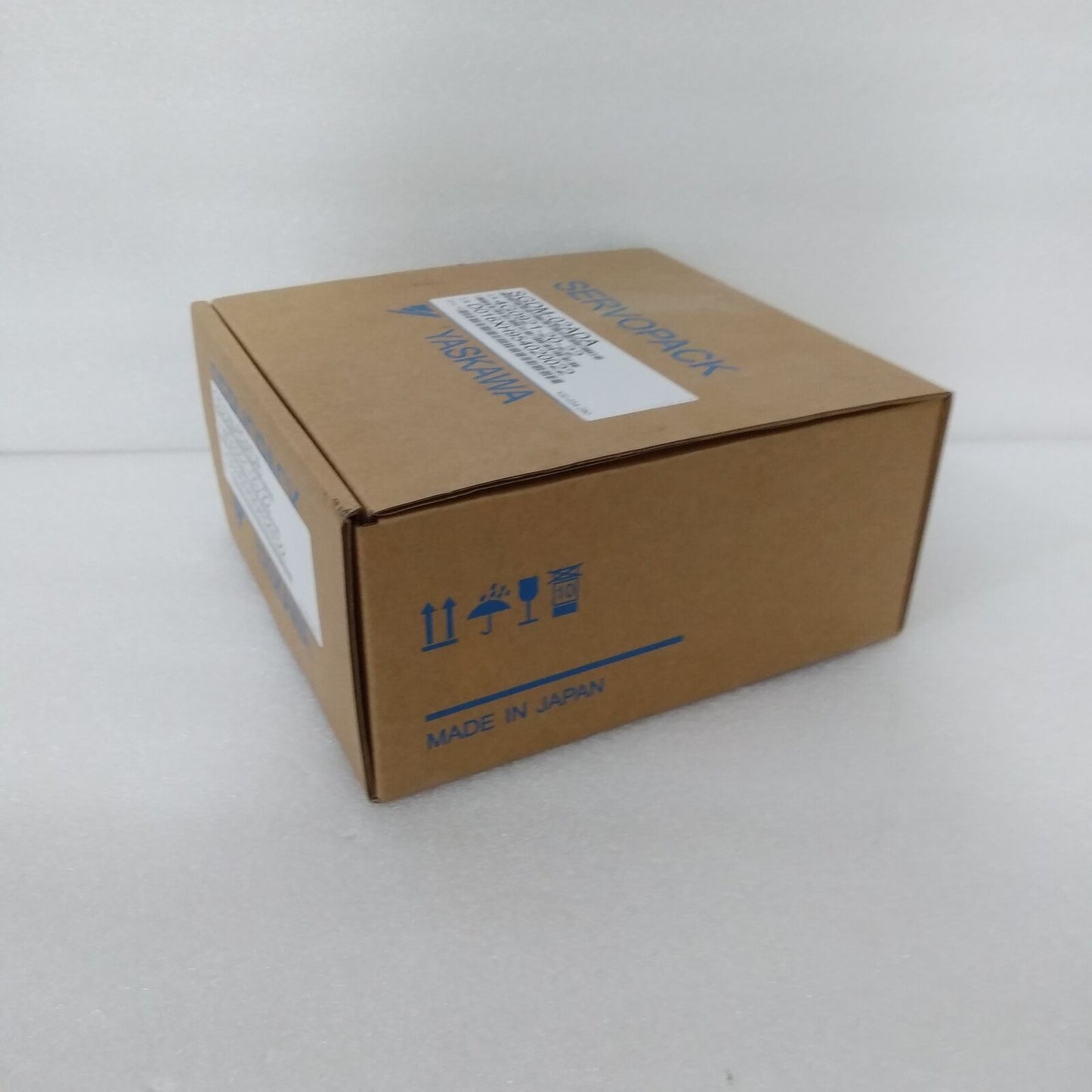 YASKAWA SERVO Drive Model SGDM-02ADA within 24 hours - YASKAWA