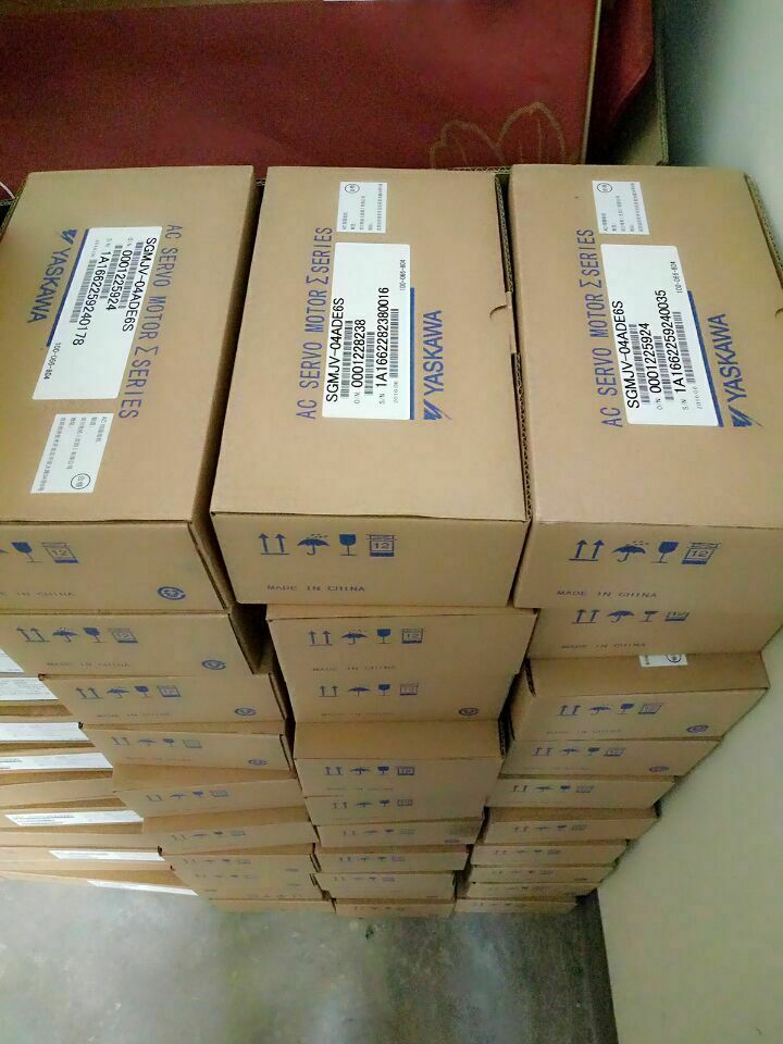 new ONE YASKAWA SERVO MOTOR SGMJV-08AAA2C