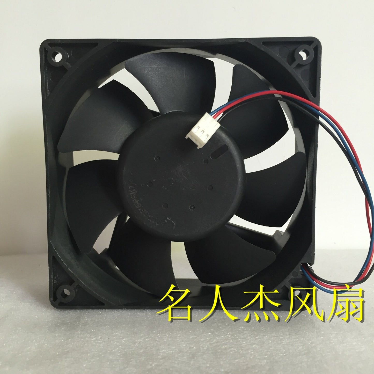 new 1pcs Delta AFB1212LE 12038 12V 0.3A 12CM Mute Double Ball Chassis Fan