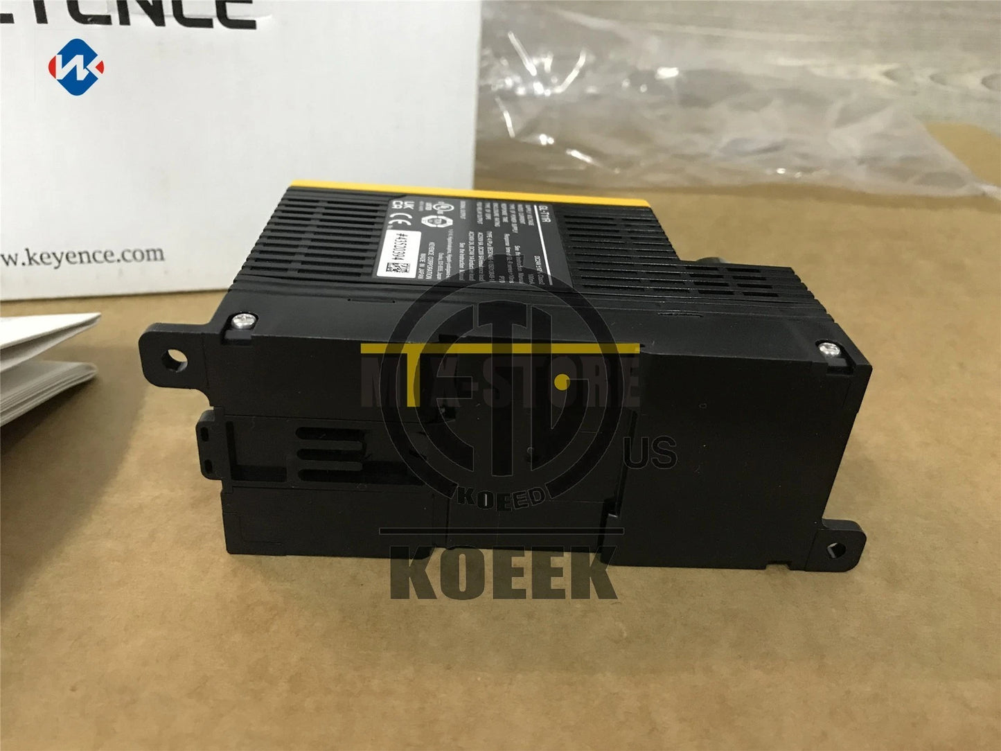 1PCS KEYENCE GL-T11R 24VDC NSNP