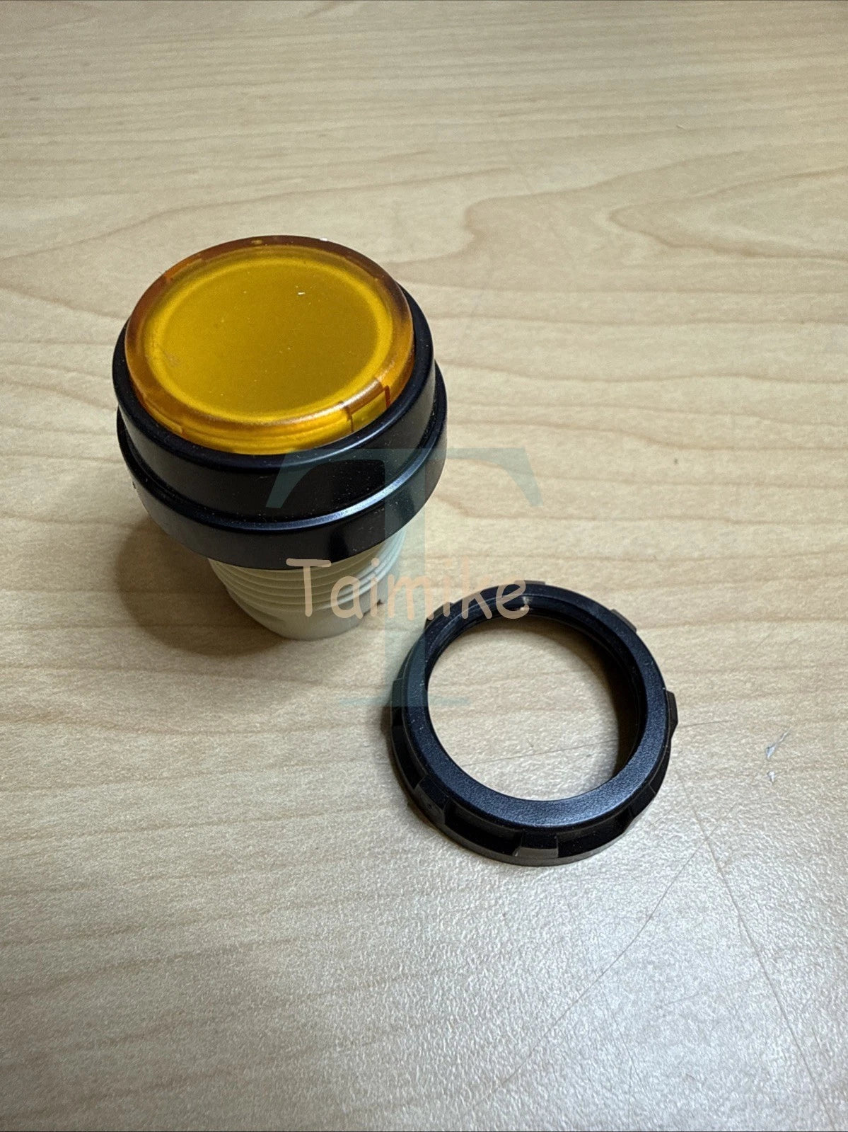 ! Telemecanique D3Y1Y Illuminated PB Operator Pushbutton 026383 Yellow