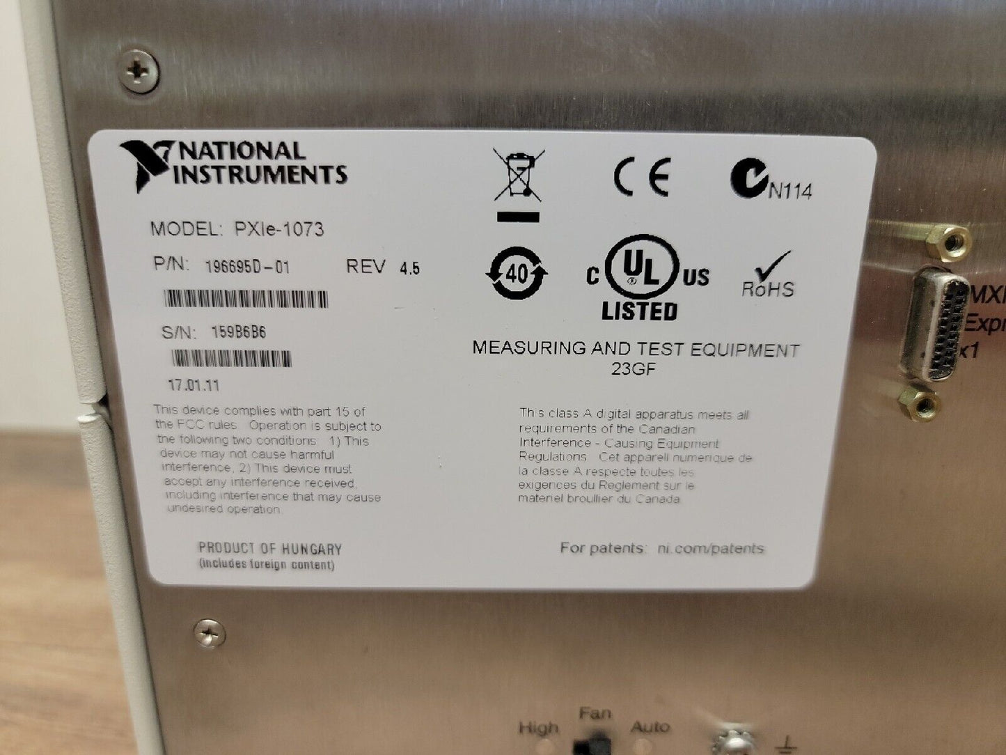 National Instruments NI PXIe-1073 PXI Express Chassis - NATIONAL INSTRUMENTS