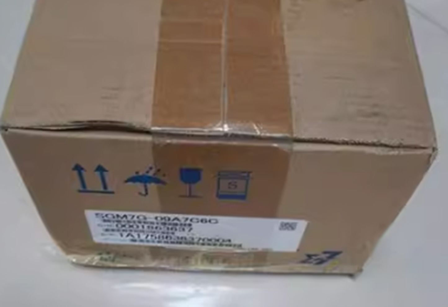 Yaskawa SGM7G-09A7C6C SERVO MOTOR - YASKAWA