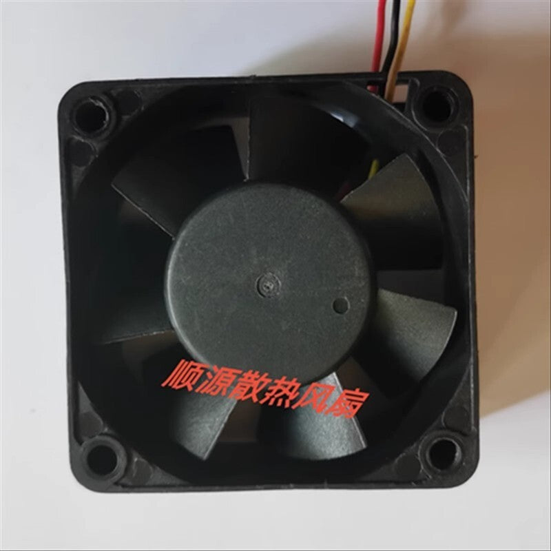 1PCS FD486025EB DC24V 0.11A 3-Pin Silent Cooling Fan